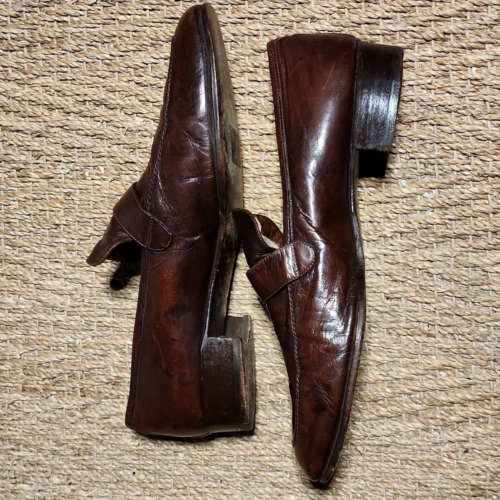 Vintage Men's Gucci Loafers - Picture 3 of 13